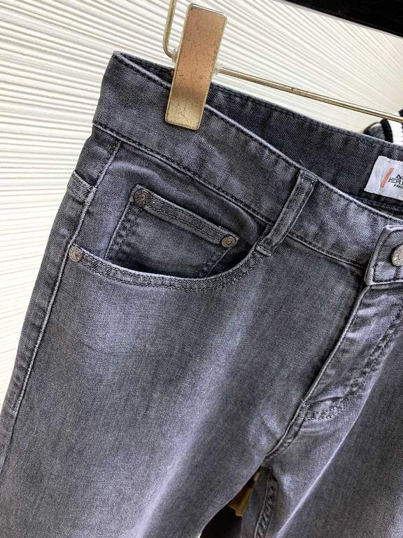 Hermès Hermès, 23s spring newest product jeans, counter synchronization is available, the original single goods, using imported original fabrics, excellent comfort, exquisite embroidery craft pattern logo, original hardw