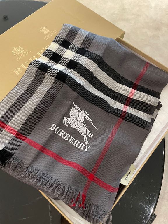 Classic and versatile   A must have fashion item for every women's closet! Warm!         Plaid wool scarf! Casual sporty style Decorative brand plaid jacquard Embellished with fine fringe tassel details 70200cm Rectangle