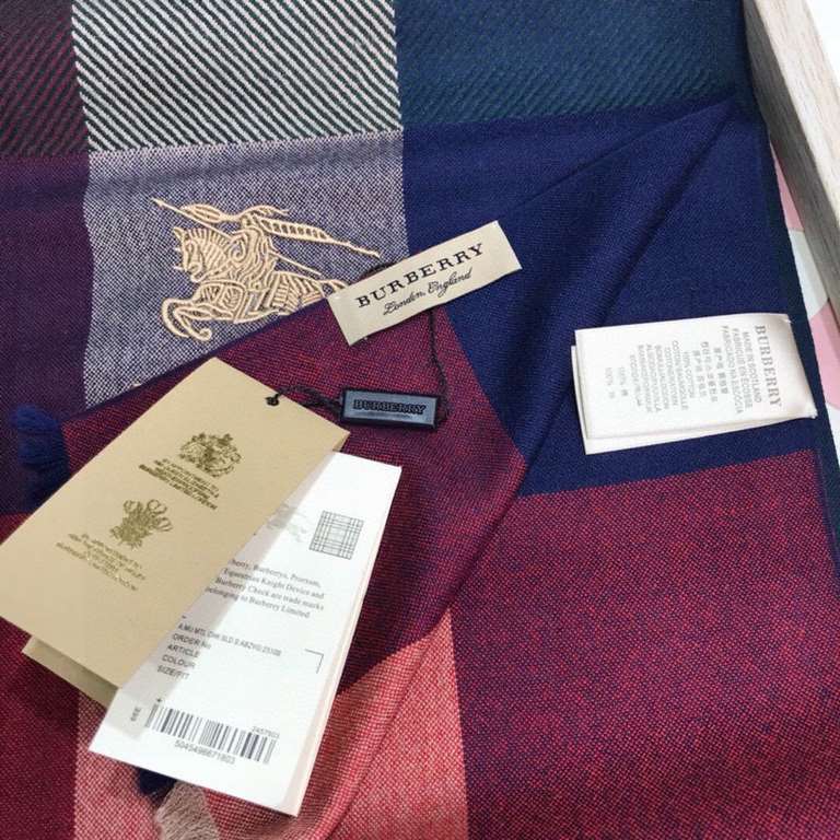 Explosive models arrived [Sulk]   high cutting-edge   [Ba Ba Baoli direct supply Dubai export goods  ]    Ba Baoli new  classic plaid, feel superb, fabric top cashmere high cutting-edge product, non-market general qualit