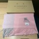 Barberry [Men's and Women's Scarves] Rage to keep for yourself, a rare high-end men's model! Family benefits! Burberry very positive men's scarf ~ fabric big love, very soft and delicate comfortable, light water ripple! 