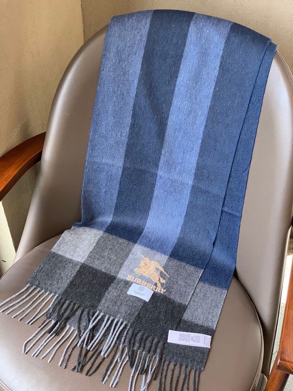 Price Burberry latest men's two-color pure cashmere scarf   our men's scarf and buy and cherish ~~~ men's models are really very few, only a few models a year, are export orders so it is more difficult to meet. Men's stu