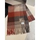 Barberry [Men's and Women's Scarves] Rage to keep for yourself, a rare high-end men's model! Family benefits! Burberry very positive men's scarf ~ fabric big love, very soft and delicate comfortable, light water ripple! 