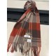 Barberry [Men's and Women's Scarves] Rage to keep for yourself, a rare high-end men's model! Family benefits! Burberry very positive men's scarf ~ fabric big love, very soft and delicate comfortable, light water ripple! 