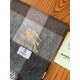 Burberry latest men's two-color pure cashmere scarf   our men's scarf and buy and cherish ~~~ men's models are really few and far between, only a few models a year, are export orders so it is more difficult to meet. Men'