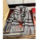 P   explosive Burberry   much-anticipated war horse embroidered label classic version arrived   the highest quality young designers to launch the latest concepts   with tonal yarn dyeing and then color weaving   interwov