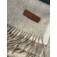 Burberry Couple's Double Sided Cashmere Scarf! Made of fine cashmere from the Mongolian plateau! The feel of the hand is full of fine fluff! The price is 100% affordable! The exquisite embroidery craft! Gift to keep thei