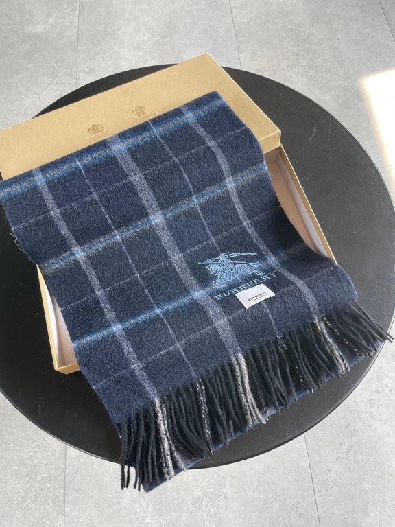 Price  Barberry's latest plaid men's and women's welfare models   The classic plaid mixed velvet scarf of the hallowed royalty Barbara's War Horse  Exclusive channel goods bulingbuling series! Hand one! Give a good gift 