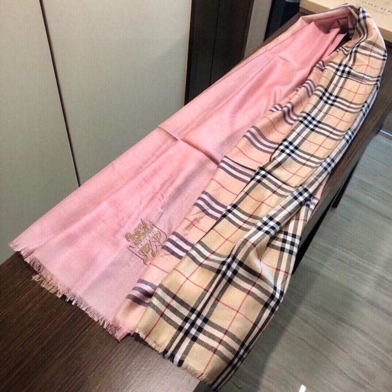 Recommended   Original   Counter New Synchronized New  BURBERRY-ENGLAND Explosive imported pure cashmere plaid scarfshawl  Perfectly combines the female sexiness and playfulness.The exclusive physical shooting of   High-