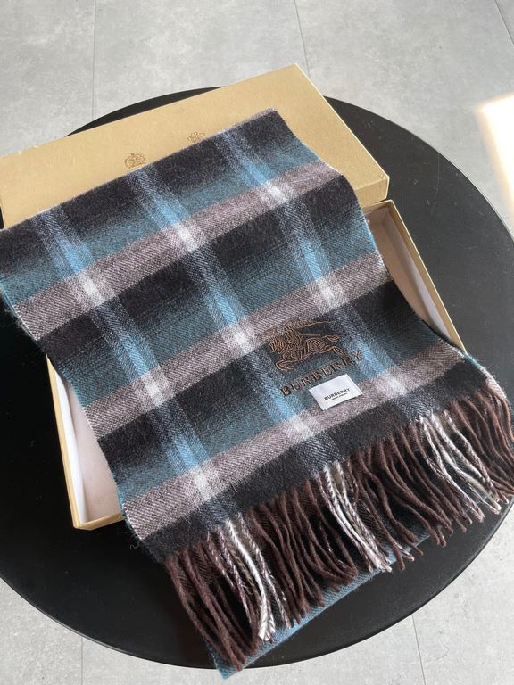 Price  Barberry's latest plaid men's and women's welfare models   The classic plaid mixed velvet scarf of the hallowed royalty Barbara's War Horse  Exclusive channel goods bulingbuling series! Hand one! Give a good gift 