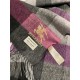 Burberry high quality imported mixed velvet scarf shocked on the shelves of overseas counters the latest men and women couple cashmere scarf domestic counters are not on the shelves from the style to the fabric are very 