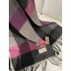 Burberry high quality imported mixed velvet scarf shocked on the shelves of overseas counters the latest men and women couple cashmere scarf domestic counters are not on the shelves from the style to the fabric are very 