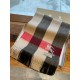 Burberry overseas counter the latest men's women's couple   cashmere scarf ~ surprise on the shelves   domestic counters are not on the shelves, from the style to the fabric are awesome  , the classic striped pattern, ra