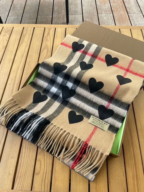 Price   [Bur - classic   peach heart] can be used all year round single product, and is the closet more than one of the exclusive, the rate of No. 1, Burberry cashmere scarf served both men and women can be used   in suc