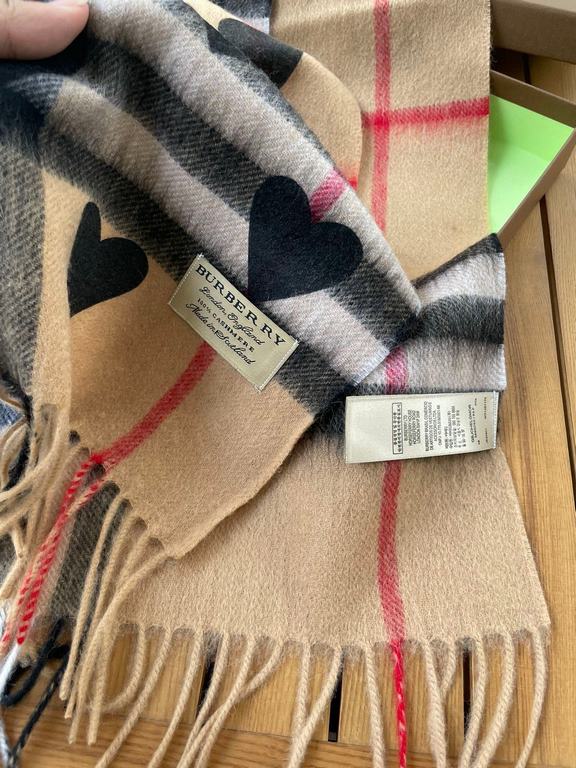 Price   [Bur - classic   peach heart] can be used all year round single product, and is the closet more than one of the exclusive, the rate of No. 1, Burberry cashmere scarf served both men and women can be used   in suc