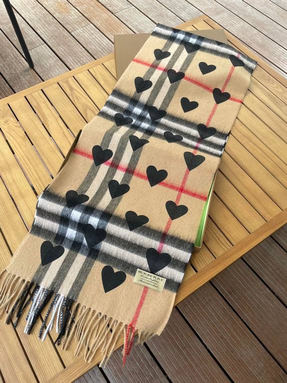 Price   [Bur - classic   peach heart] can be used all year round single product, and is the closet more than one of the exclusive, the rate of No. 1, Burberry cashmere scarf served both men and women can be used   in suc