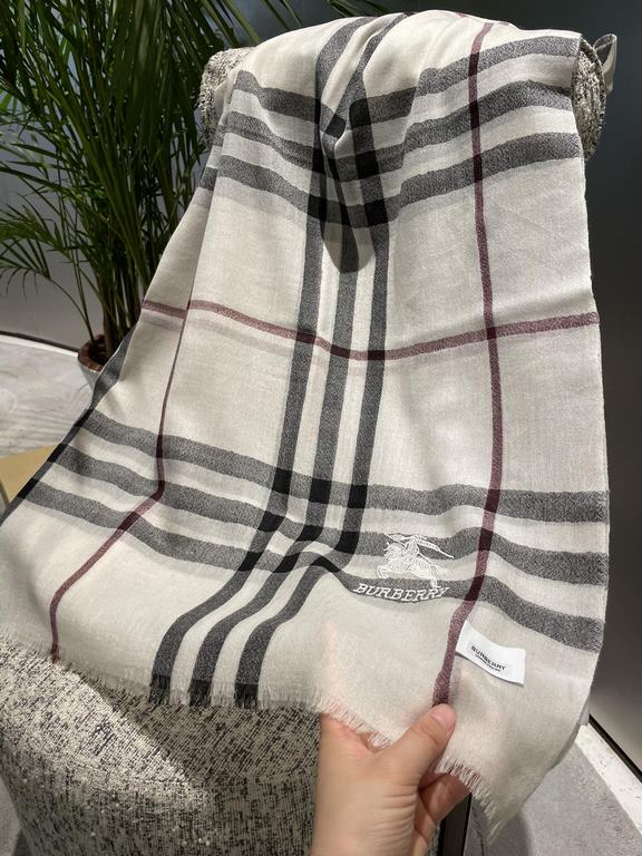 Burberry genuine series goods exclusively for flagship store vip      top Scotland imported cashmere   incomparable noble elegance intellectual style   simple atmospheric design   absolute Not fancy style Ring velvet pro