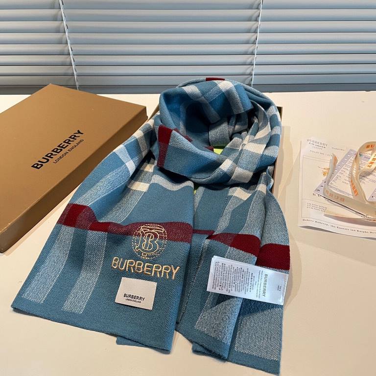 vi  recommended  Barberry 2022 counter the latest models Tb scarf [top cashmere scarf]   burst models Oh    physical genuinely beautiful   knitted scarf with a fine logo embroidery     the entire scarf color collocation 