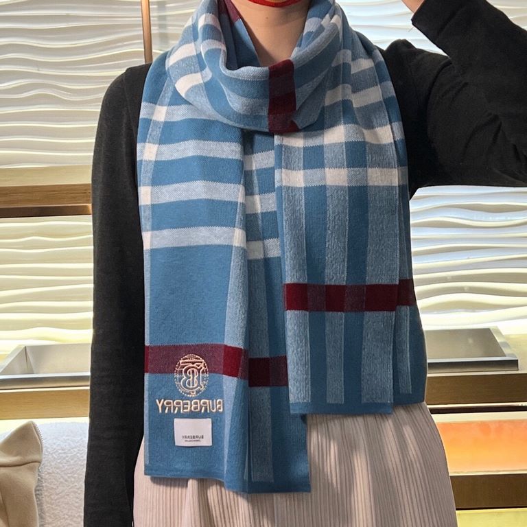 vi  recommended  Barberry 2022 counter the latest models Tb scarf [top cashmere scarf]   burst models Oh    physical genuinely beautiful   knitted scarf with a fine logo embroidery     the entire scarf color collocation 