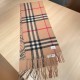 Burberry double-sided badge plaid cashmere scarf   one side of the classic cashmere plaid, one side of the letter badge, completely equal to the 2 scarves   counter hot new, very thick and warm   weaving is too complex, 