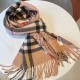 Burberry double-sided badge plaid cashmere scarf   one side of the classic cashmere plaid, one side of the letter badge, completely equal to the 2 scarves   counter hot new, very thick and warm   weaving is too complex, 