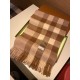 Burberry overseas counter the latest men's women's couple   lamb wool scarf ~ surprise on the shelves   domestic counters are not on the shelves, from the style to the fabric are awesome  , the classic striped pattern, r