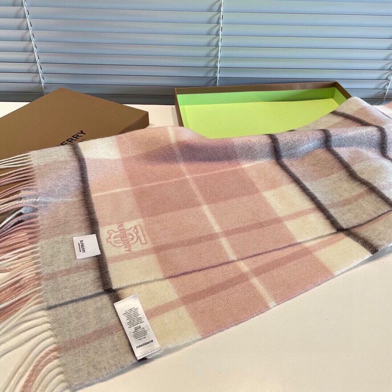 B home. [Men's and Women's Scarves] Rage to keep for yourself, a rare high-end men's model! Family benefits! Burberry very positive men's scarf ~ fabric love, very soft and delicate comfortable, light water ripple! Atmos