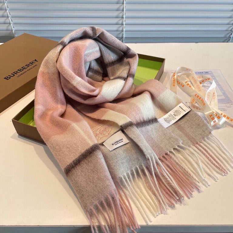 B home. [Men's and Women's Scarves] Rage to keep for yourself, a rare high-end men's model! Family benefits! Burberry very positive men's scarf ~ fabric love, very soft and delicate comfortable, light water ripple! Atmos