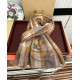 Burberry   using Inner Mongolia cashmere, heavily recommended   too beautiful   hot, everyone likes   when the hipsters have several Ba family scarves in the closet,   change a scarf is enough to give you a refreshing fe