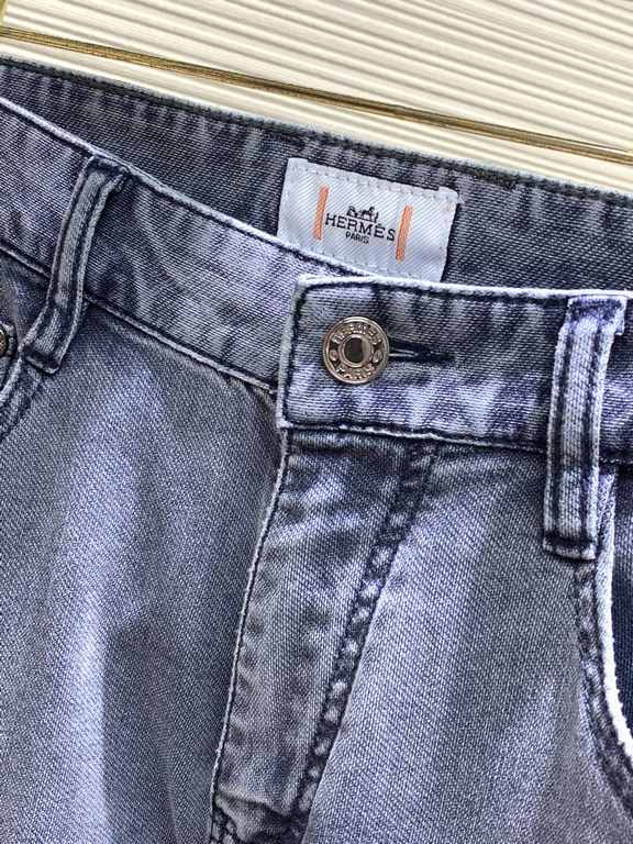 Hermes H Home. Couture feel, super soft denim fabric , light blue jeans.The fabric is very special, a blend of ultra-fine imitation cotton yarns, ultra-soft and comfortable.It has a denim casualness, a sense of leisure, 