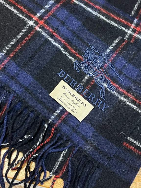 Barberry classic models cashmere plaid quality feel good to not  100% cashmere   high cutting-edge products   absolutely screaming quality   top design models of fashion big brands ... Classic plaid with fashion color bl