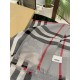 Burberry counter new   scarf shawl heavy to come. Counter inspection  burberry original single hall of fame royal newest models   counter in the sale of 16,000   manpower essential burberry single product. Each color is 