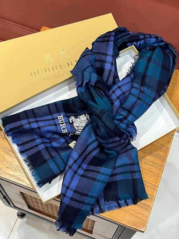 [Burberry]... Embroidered War Horse  Imported Nepalese Cashmere Top Embroidered Scarf .... Highly sophisticated product... Absolutely screaming quality... Top design models of fashionable big brands... Get your hands on 