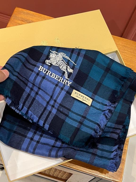 [Burberry]... Embroidered War Horse  Imported Nepalese Cashmere Top Embroidered Scarf .... Highly sophisticated product... Absolutely screaming quality... Top design models of fashionable big brands... Get your hands on 