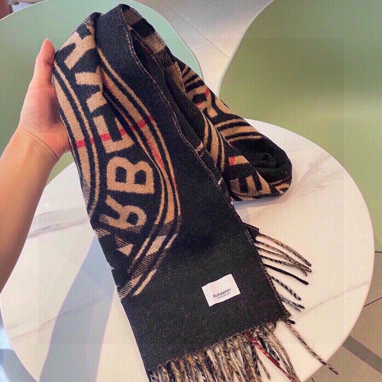 [Bur montage printed cashmere scarf] the latest double-sided large plaid and logo pattern cashmere scarf    one side of the classic cashmere plaid, one side of the insignia letters Logo, completely equal to 2 scarves   c