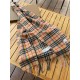 Classic heavy attack    Burberry Burberry Scottish rainbow high-end pure cashmere sense of texture scarf   key to this this kind of simple design is very versatile, can be matched with casual jackets can also be matched 