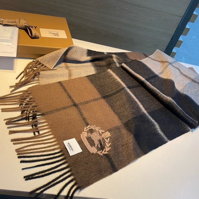 price Burberry - Burberry's new heavyweight water ripple cashmere scarf   This year, our men's models are really high-end Level, heavyweight superb   proper family benefits   few and far between in the men's models, Burb