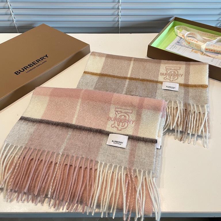 B home. [Men's and Women's Scarves] Rage to keep for yourself, a rare high-end men's model! Family benefits! Burberry very positive men's scarf ~ fabric love, very soft and delicate comfortable, light water ripple! Atmos