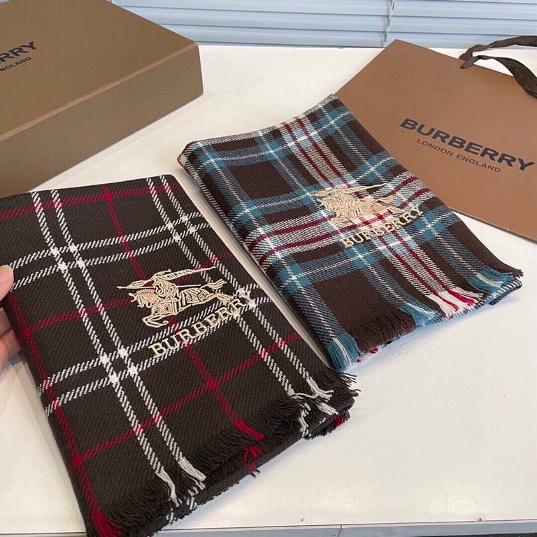 Explosive models on the new     Babouli exclusive cattle goods   High-end quality   This boutique is on the market and its rare, cashmere striped plaid scarf, really ultra-pole high-end goods   Only this big brand will h