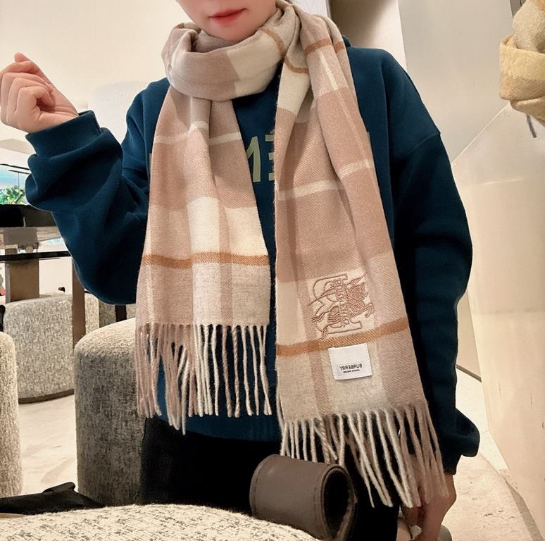 Price Barberry [Men's and Women's Scarves] Rage to keep for yourself, a rare high-end men's model! Family benefits! Burberry very positive men's scarf ~ fabric big love, very soft and delicate comfortable, light water ri