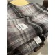 [Burberry medium check] sold a hundred years of style   not to repeat how much it is loved by people all over the world   almost all the sellers of scarves are doing this style of course, the quality is uneven    our fam