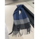 L V [Men's and Women's Scarves] Rage to keep it for yourself, a rare high-end men's style! Family benefits! Burberry very positive men's scarf ~ fabric big love, very soft and delicate comfortable, light water ripple! At