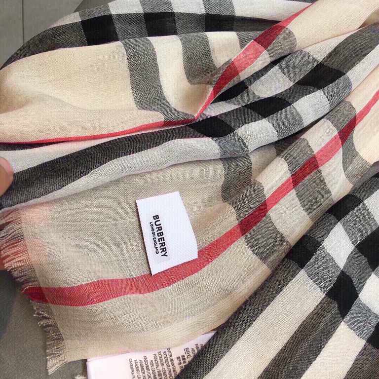 Burberry genuine series goods exclusively for flagship store vip      top Scotland imported cashmere   incomparable noble elegance intellectual style   simple atmospheric design   absolute Not fancy style Ring velvet pro