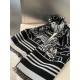 Burberry latest models   cattle full of TB series limited edition models   double-sided jacquard scarf small shawl, men and women with the same models, low-key not flashy, truly high-end boutique   produced in Scotland w