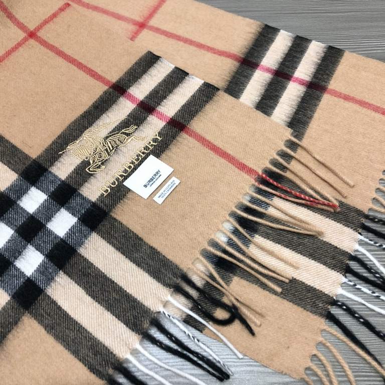 Burberry - Burberry   rage to push the volume of explosive models   classic war horse plaid scarf   heavy recommended   100% lambswool   very warm   soft and skin-friendly, do not tie the neck   10,000 years of the class