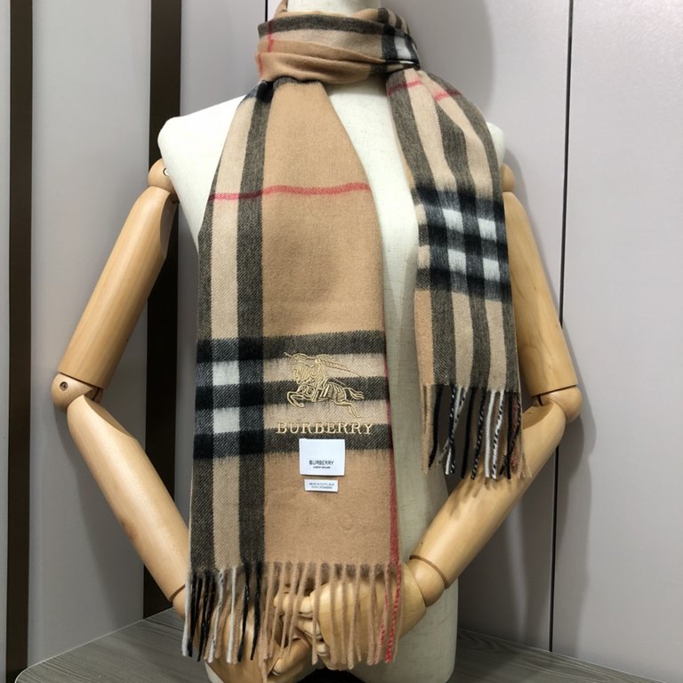 Burberry - Burberry   rage to push the volume of explosive models   classic war horse plaid scarf   heavy recommended   100% lambswool   very warm   soft and skin-friendly, do not tie the neck   10,000 years of the class