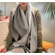 L V [Men's and Women's Scarves] Rage to keep it for yourself, a rare high-end men's style! Family benefits! Burberry very positive men's scarf ~ fabric big love, very soft and delicate comfortable, light water ripple! At