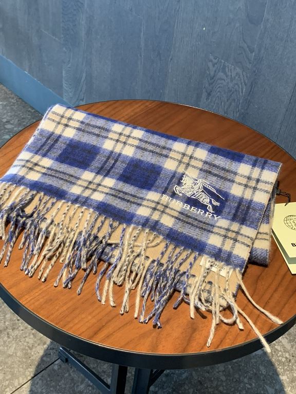 Burberry burberry counter grade classic cashmere plaid scarf! The true fragrance series must be recommended! Counter the latest quality, the current counter are replaced with pure handmade four corners sewing white label