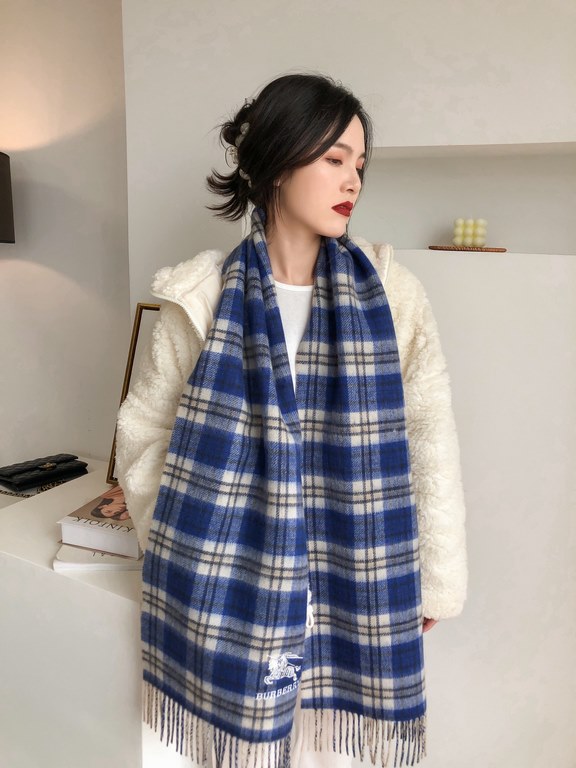 Burberry burberry counter grade classic cashmere plaid scarf! The true fragrance series must be recommended! Counter the latest quality, the current counter are replaced with pure handmade four corners sewing white label