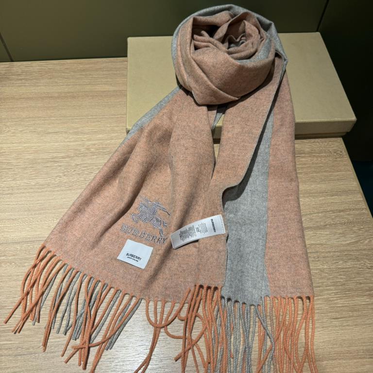 Barberry [Men's and Women's Scarves] Rage to keep for yourself, a rare high-end men's model! Family benefits! Burberry very positive men's scarf ~ fabric big love, very soft and delicate comfortable, light water ripple! 