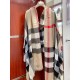 Highlight!!! Premium cozy chic temperament, trust me just take it!!! this soft scarf from Burberry that touches the heart, inimitable color and temperament!!!! Scarf light and shadow will also have a very beautiful speci